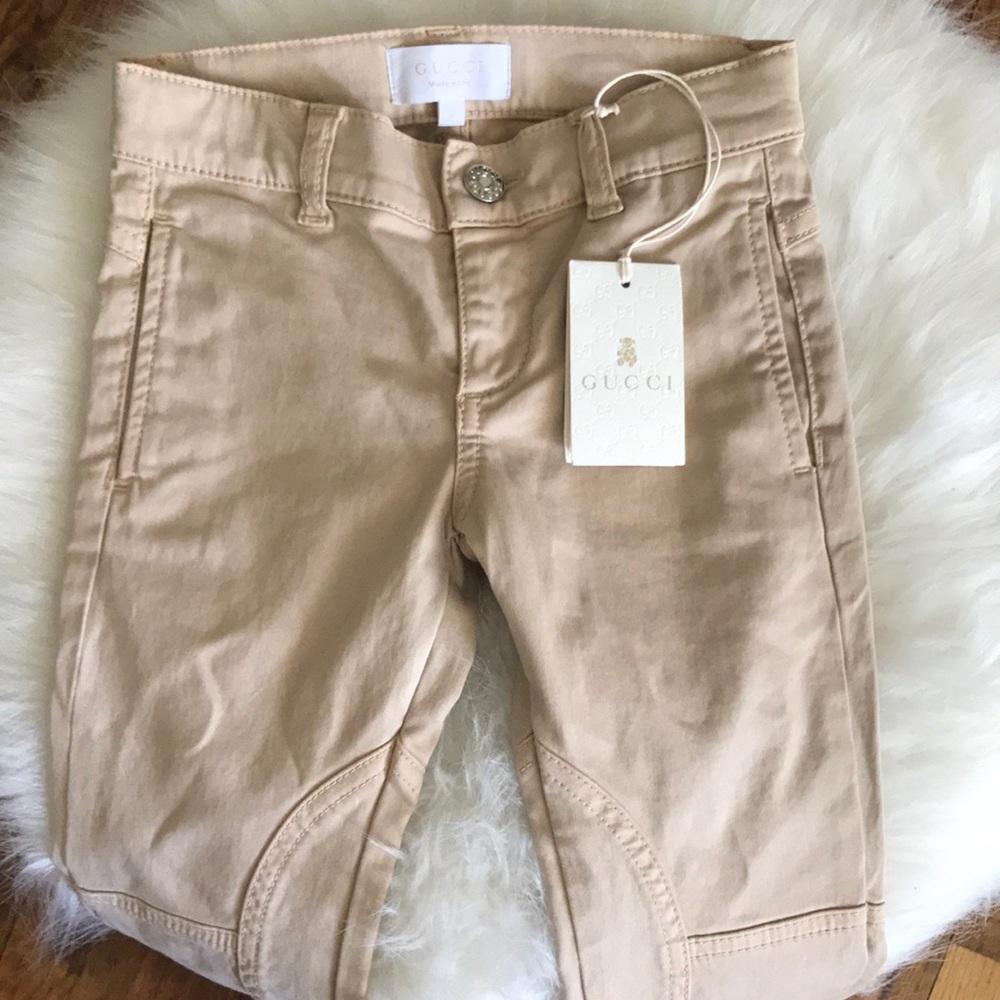 Size 4 little girls beige Gucci riding pants.